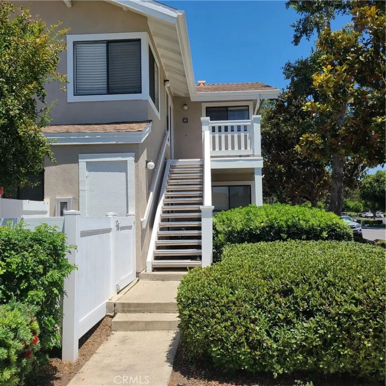 125 Tarocco, Irvine, CA 92618