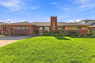 22458 Lakecrest Street, Saint Clair Shores, MI 48081