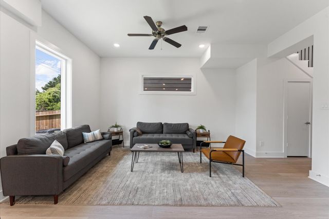 9632 Habitat Street, Houston, TX 77075