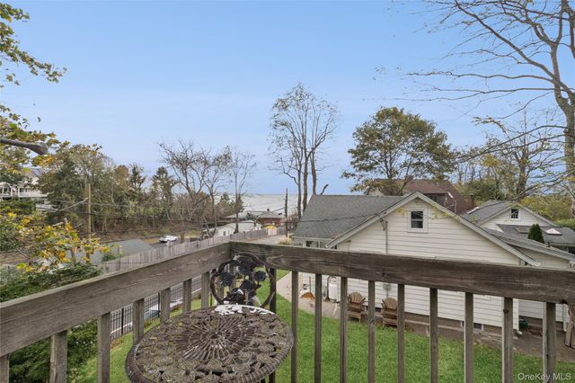 215 Hallock Landing Road, Rocky Point, NY 11778