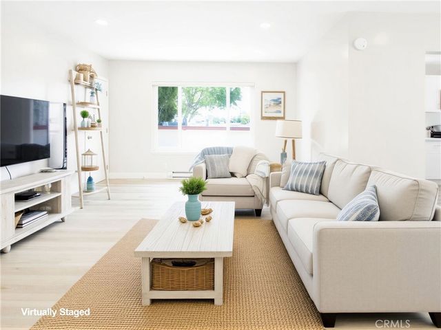 2027 Vista Del Mar 6, Los Angeles, CA 90068