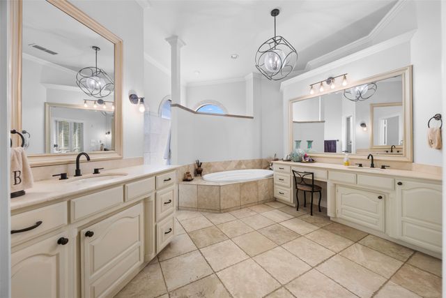 6050 Oak Hollow Drive, Burleson, TX 76028