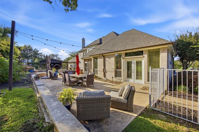 6050 Oak Hollow Drive, Burleson, TX 76028