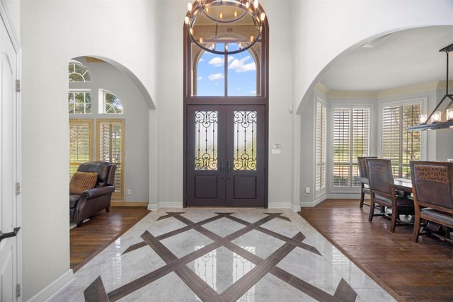 6050 Oak Hollow Drive, Burleson, TX 76028