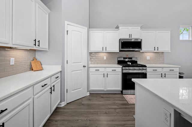 3144 Chatfield Dr, Murfreesboro, TN 37129