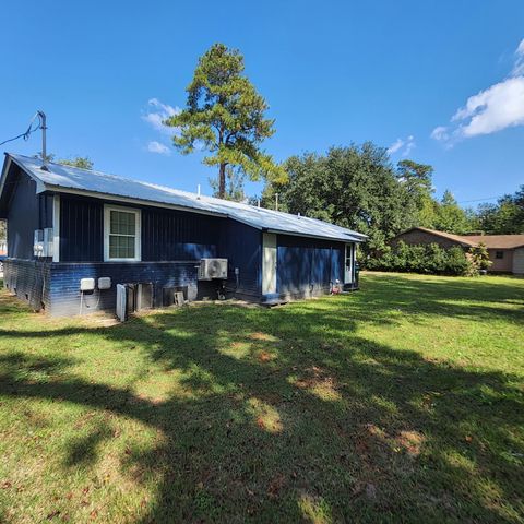 224 E Clark Street, Pinewood, SC 29125