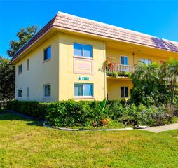 2003 GREENBRIAR BOULEVARD 1, Clearwater, FL 33763