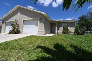 613 SE 14th ST, Cape Coral, FL 33990