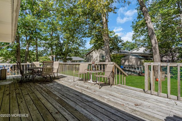 576 Vaughn Avenue, Forked River, NJ 08731