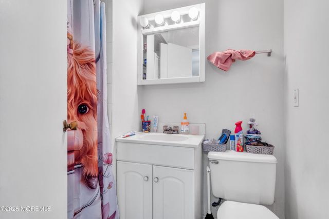 576 Vaughn Avenue, Forked River, NJ 08731