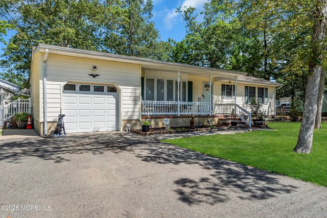 576 Vaughn Avenue, Forked River, NJ 08731