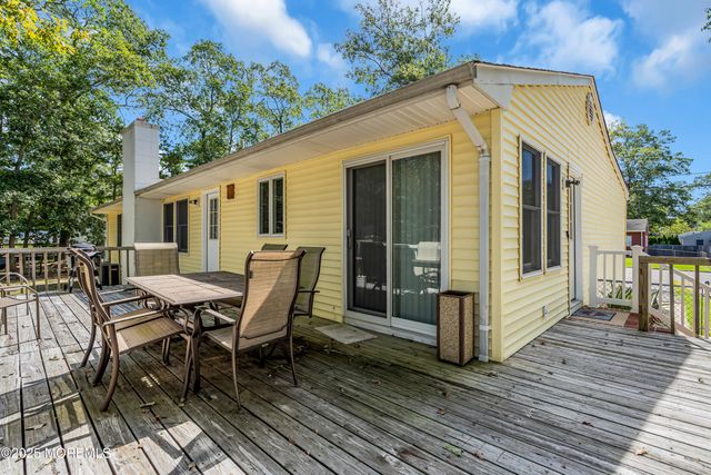 576 Vaughn Avenue, Forked River, NJ 08731