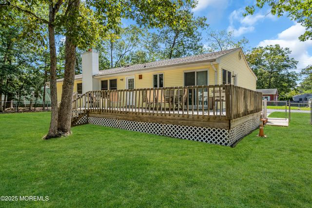 576 Vaughn Avenue, Forked River, NJ 08731