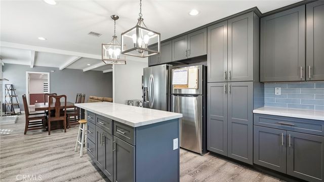 5560 Mountain View Avenue, Yorba Linda, CA 92886