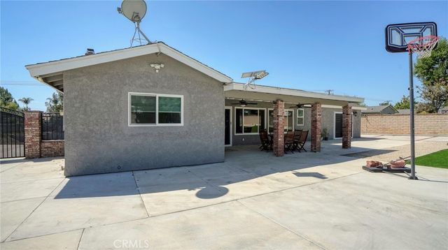 5560 Mountain View Avenue, Yorba Linda, CA 92886