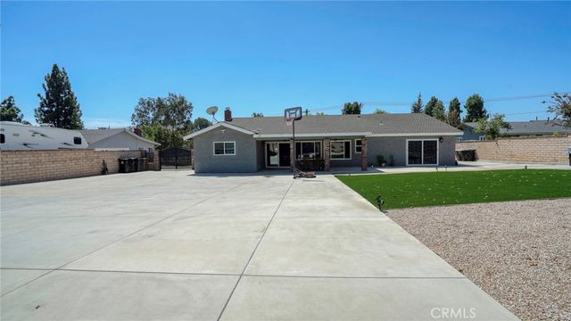 5560 Mountain View Avenue, Yorba Linda, CA 92886