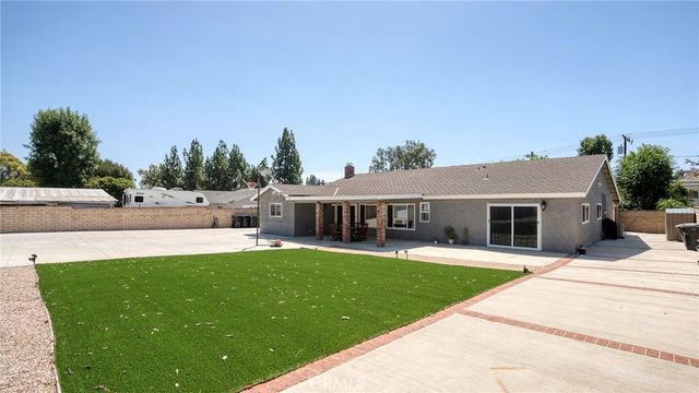 5560 Mountain View Avenue, Yorba Linda, CA 92886