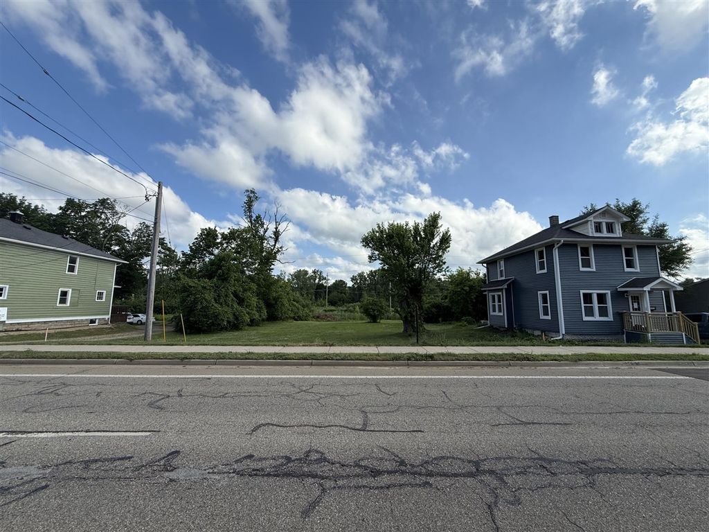 4309 W Michigan Avenue, Kalamazoo, MI 49006