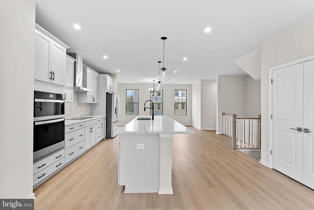 6235 FOLLY LN, Alexandria, VA 22315