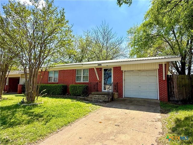 1504 Bridge Street, Gatesville, TX 76528