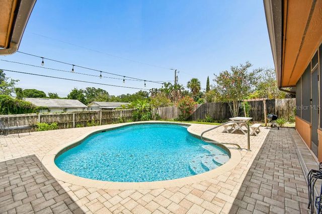 507 FERNWOOD DRIVE, Altamonte Springs, FL 32701