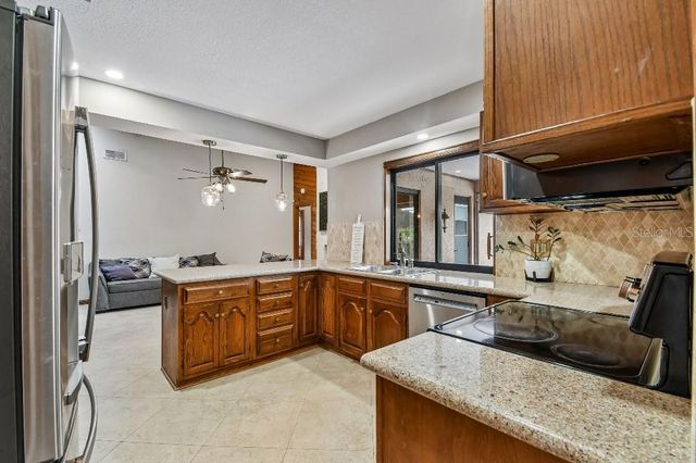 507 FERNWOOD DRIVE, Altamonte Springs, FL 32701