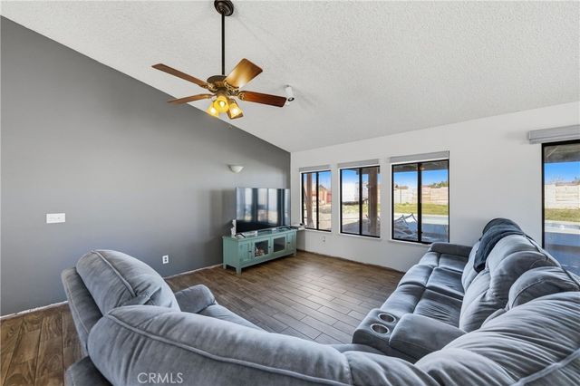 13454 Elm, Hesperia, CA 92344