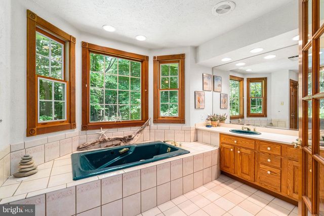 65 CALVARY RD, Elkton, MD 21921