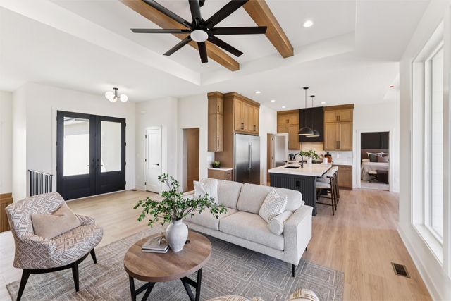 1430 NW Red Oak Drive, Waukee, IA 50263