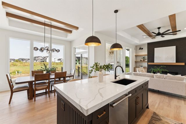 1430 NW Red Oak Drive, Waukee, IA 50263