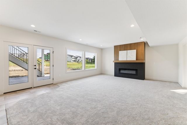 1430 NW Red Oak Drive, Waukee, IA 50263