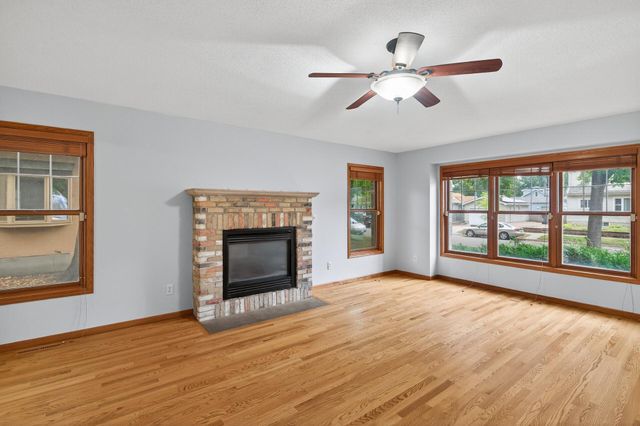 4701 Dupont Avenue N, Minneapolis, MN 55430