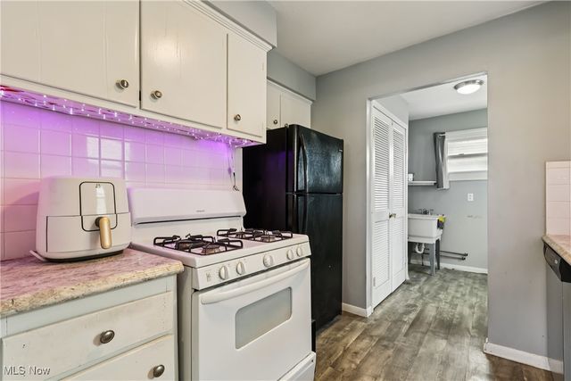 4154 Belle Avenue, Sheffield Lake, OH 44054