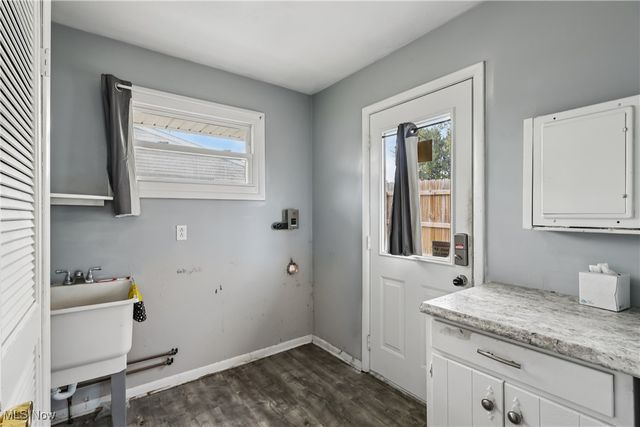 4154 Belle Avenue, Sheffield Lake, OH 44054