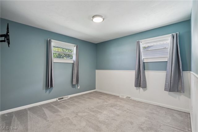 4154 Belle Avenue, Sheffield Lake, OH 44054