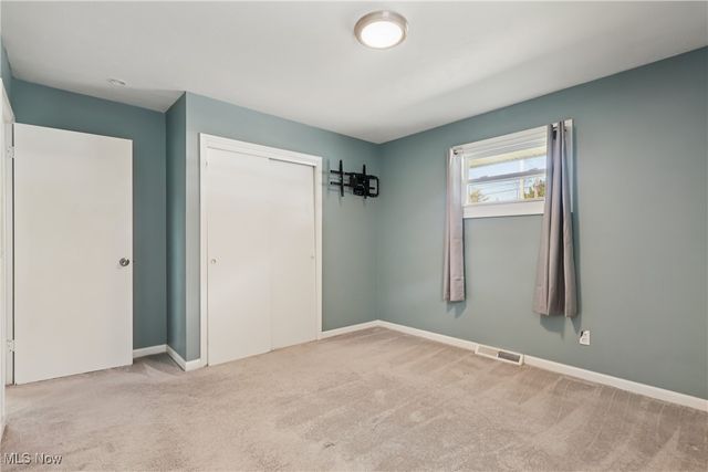 4154 Belle Avenue, Sheffield Lake, OH 44054