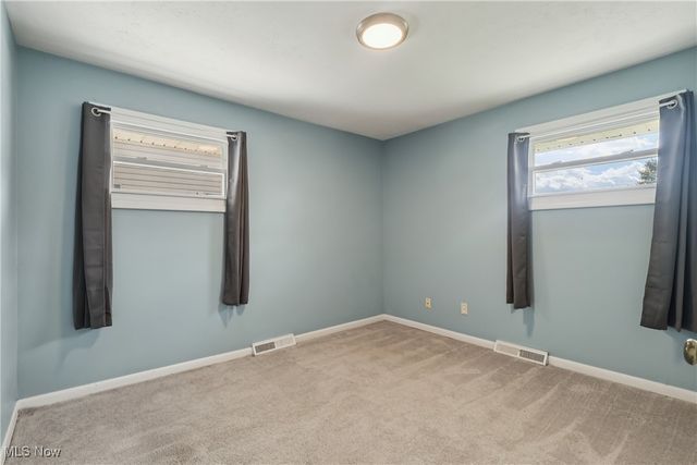 4154 Belle Avenue, Sheffield Lake, OH 44054