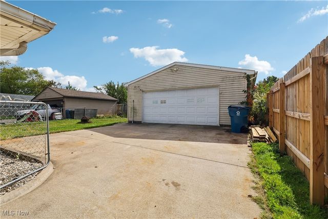 4154 Belle Avenue, Sheffield Lake, OH 44054