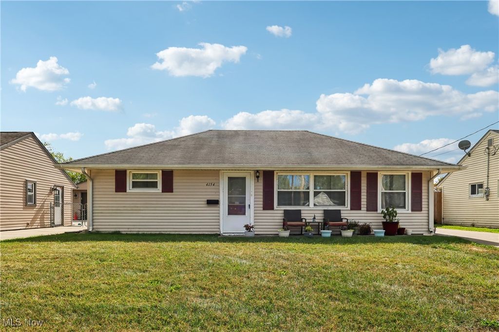 4154 Belle Avenue, Sheffield Lake, OH 44054
