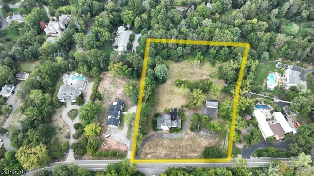 235 Wearimus Rd, Hohokus Boro, NJ 07423 — photo 2
