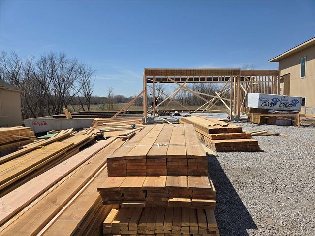 16922 S Illusion Street, Olathe, KS 66062