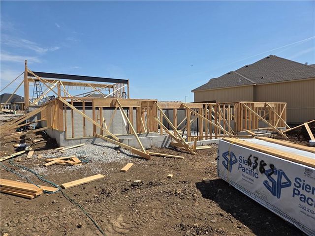 16922 S Illusion Street, Olathe, KS 66062