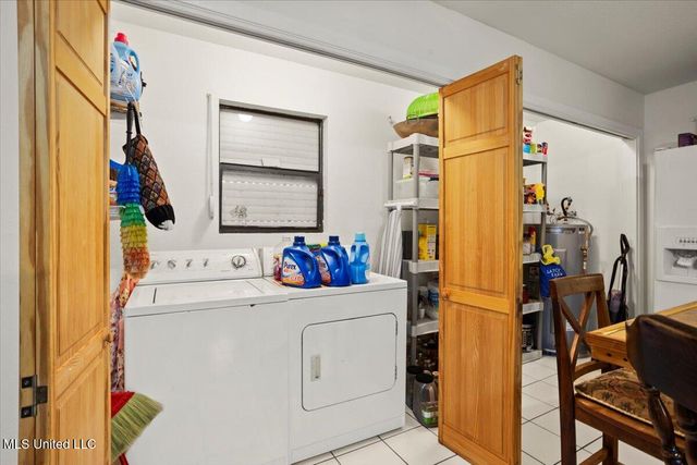 6193 E Lincoln Street, Bay Saint Louis, MS 39520