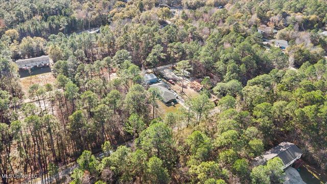 6193 E Lincoln Street, Bay Saint Louis, MS 39520