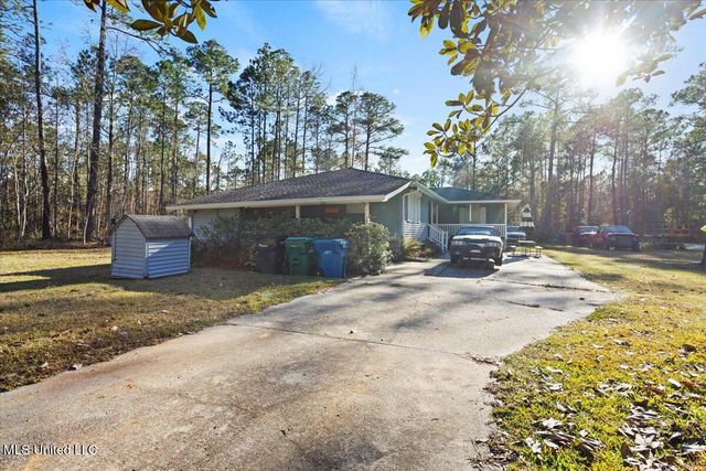 6193 E Lincoln Street, Bay Saint Louis, MS 39520