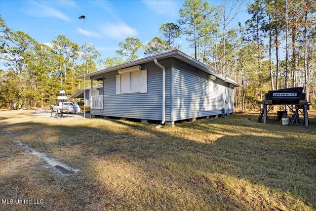 6193 E Lincoln Street, Bay Saint Louis, MS 39520