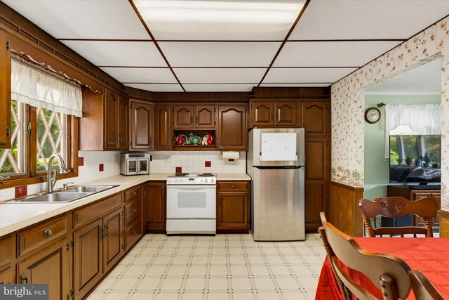 246 HAUSER AVE, Hamilton, NJ 08620