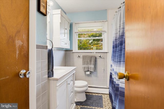 246 HAUSER AVE, Hamilton, NJ 08620