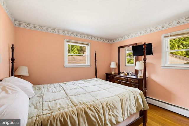 246 HAUSER AVE, Hamilton, NJ 08620