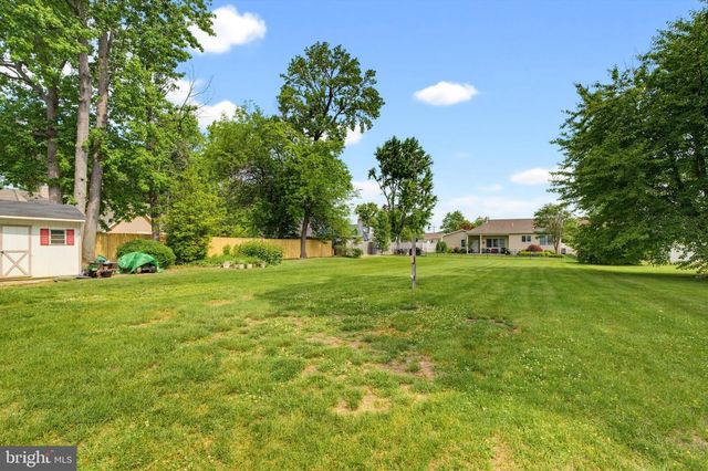 246 HAUSER AVE, Hamilton, NJ 08620